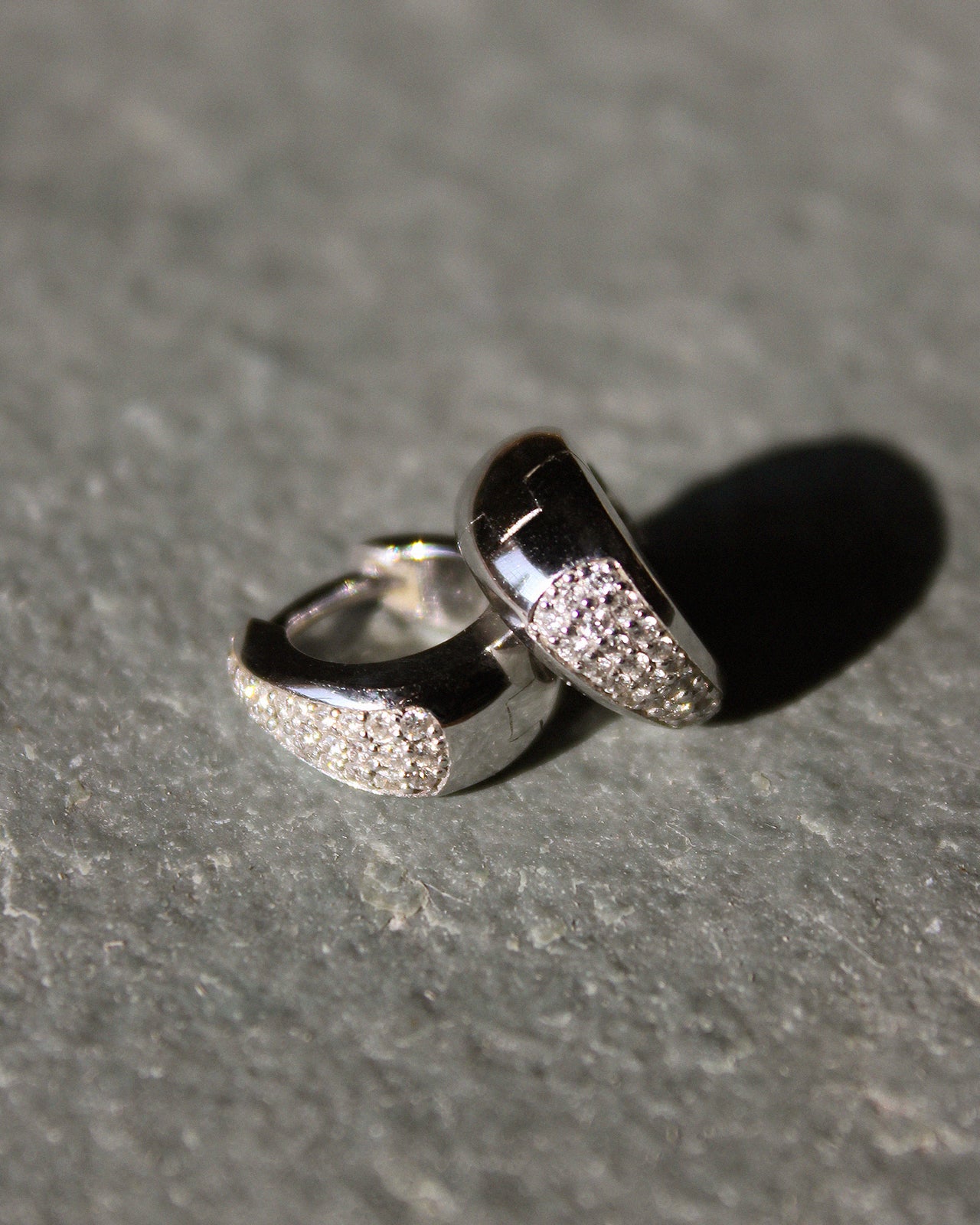 14K White Gold Pavé Diamond Huggie